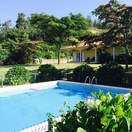 Quinta Do Pinheiral * Favoes